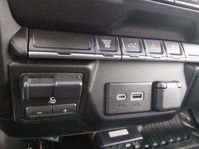 2023 GMC Sierra 2500HD - Photo 18
