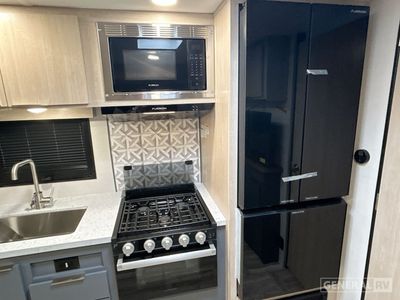 2025 Prime Time RV Tracer - Photo 10