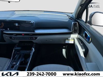 2026 Kia Sorento — photo 17 view