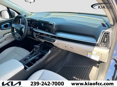 2026 Kia Sorento — photo 13 view