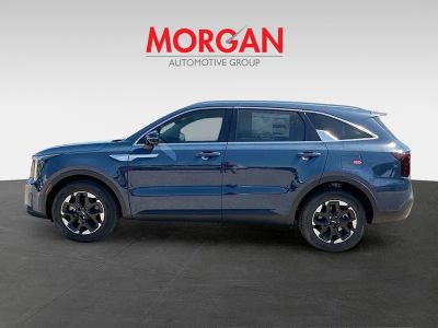 2026 Kia Sorento — side profile view