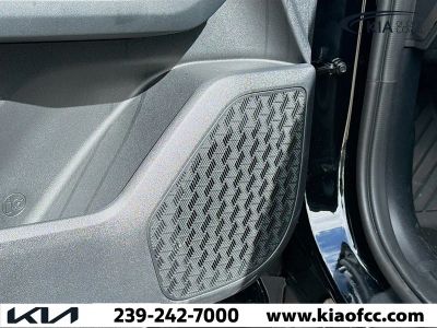 2027 Kia Telluride — photo 24 view