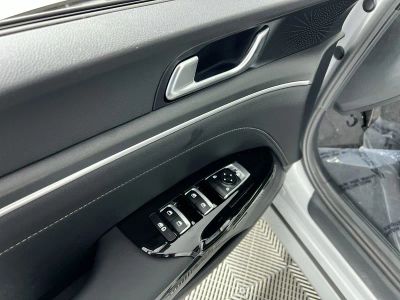 2026 Kia K5 — photo 16 view