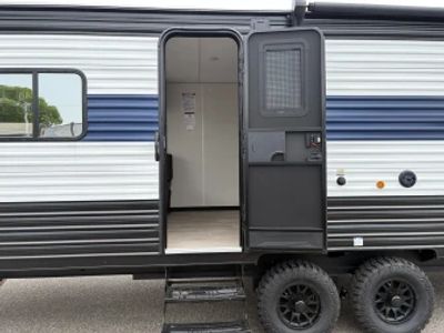 2025 Forest River Cherokee Grey Wolf - Photo 15