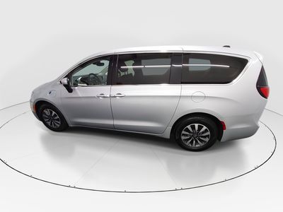 2023 Chrysler Pacifica — interior view