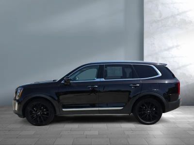 2021 Kia Telluride — rear three-quarter view