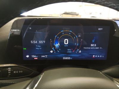 2025 Chevrolet Equinox - Photo 11
