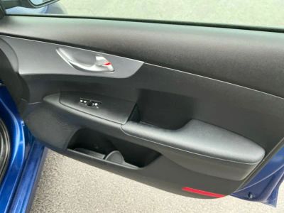 2023 Kia Forte — photo 21 view