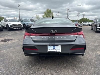2026 Hyundai Elantra - Photo 5