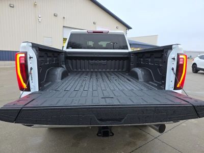 2026 GMC Sierra 3500HD — photo 7 view