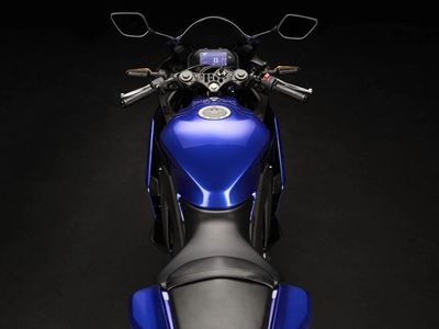 2025 Yamaha YZF-R3 - Photo 13