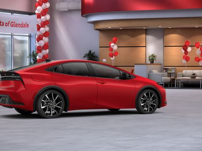 2026 Toyota Prius Plug-in Hybrid - Photo 13