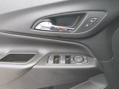 2023 Chevrolet Equinox - Photo 18