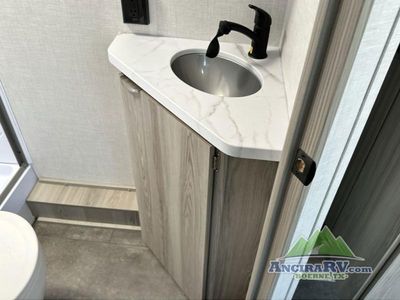 2025 Forest River RV Wildwood FSX - Photo 20