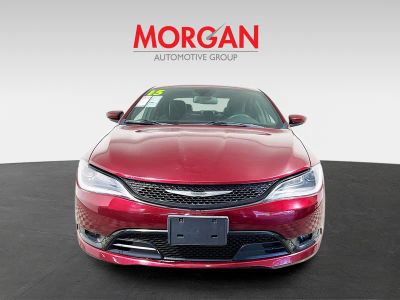 2015 Chrysler 200 — photo 8 view