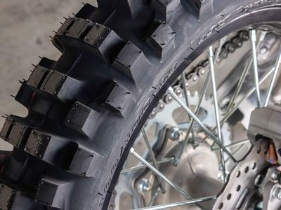 2026 Kawasaki KLX230R - Photo 8