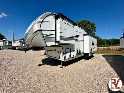 2025 Cougar Half-Ton 29RLI - Photo 7