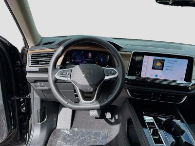 2026 Volkswagen Atlas — photo 17 view
