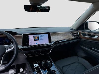 2026 Volkswagen Atlas — photo 18 view