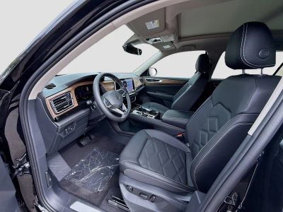 2026 Volkswagen Atlas — photo 16 view