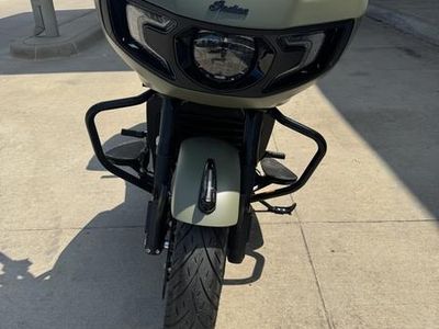 2025 Indian Motorcycle Challenger Dark Horse 112 Black Smoke - Photo 4