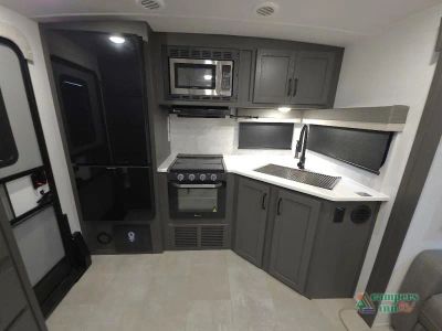 2025 Forest River RV Rockwood Ultra Lite — photo 24 view
