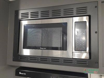 2025 Forest River RV Rockwood Ultra Lite — photo 33 view