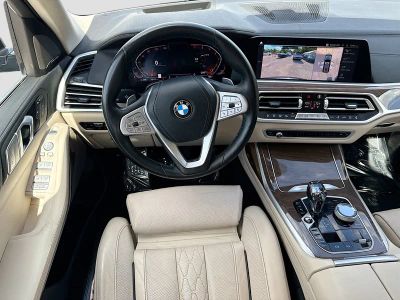 2020 BMW X7 — photo 18 view