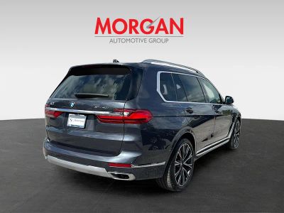 2020 BMW X7 — rear three-quarter view