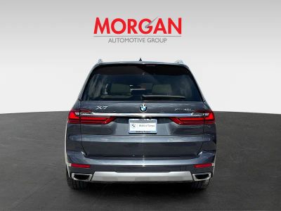2020 BMW X7 — interior view