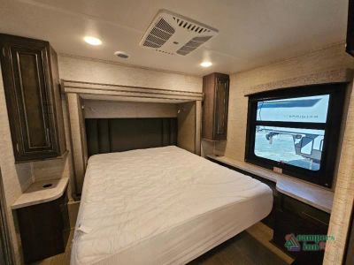2023 Entegra Coach Odyssey — photo 43 view