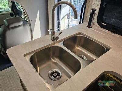2023 Entegra Coach Odyssey — photo 22 view
