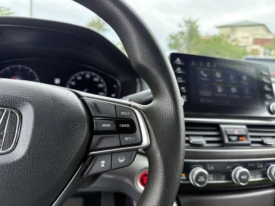 2019 Honda Accord — photo 15 view