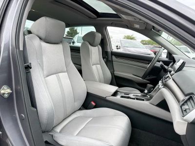 2019 Honda Accord — photo 27 view