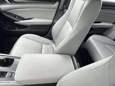 2019 Honda Accord — photo 21 view