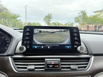2019 Honda Accord — photo 24 view