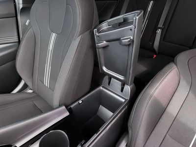 2026 Hyundai Elantra - Photo 40