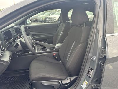 2026 Hyundai Elantra - Photo 8