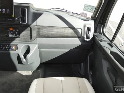 2026 Thor Motor Coach Pasadena SV - Photo 10