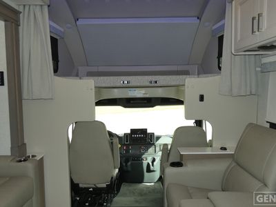 2026 Thor Motor Coach Pasadena SV - Photo 13