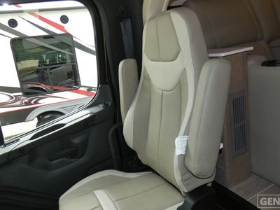 2026 Thor Motor Coach Pasadena SV - Photo 11