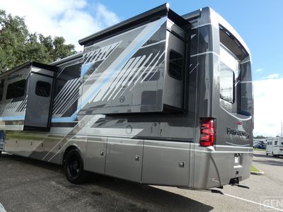 2026 Thor Motor Coach Pasadena SV - Photo 3