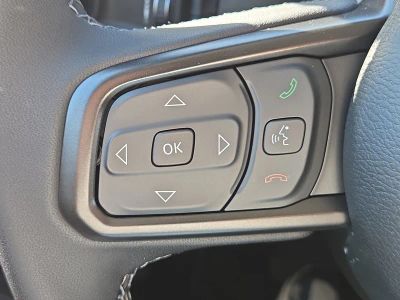 2026 Jeep Gladiator — photo 26 view