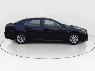 2025 Toyota Camry — photo 8 view