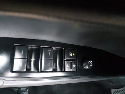 2025 Toyota Camry — photo 13 view