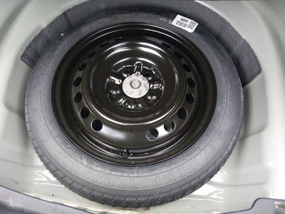 2025 Toyota Camry — photo 17 view