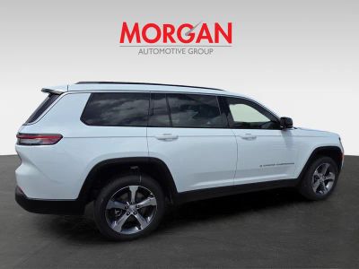 2026 Jeep Grand Cherokee L — interior view