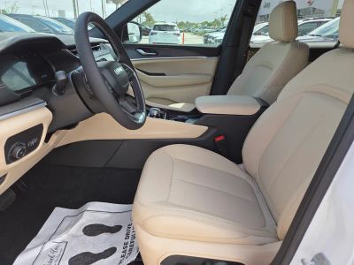 2026 Jeep Grand Cherokee L — photo 13 view