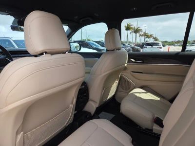 2026 Jeep Grand Cherokee L — photo 10 view