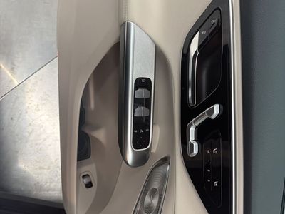 2026 Mercedes-Benz GLC — photo 17 view